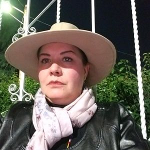 Meet your Posher, Juanita